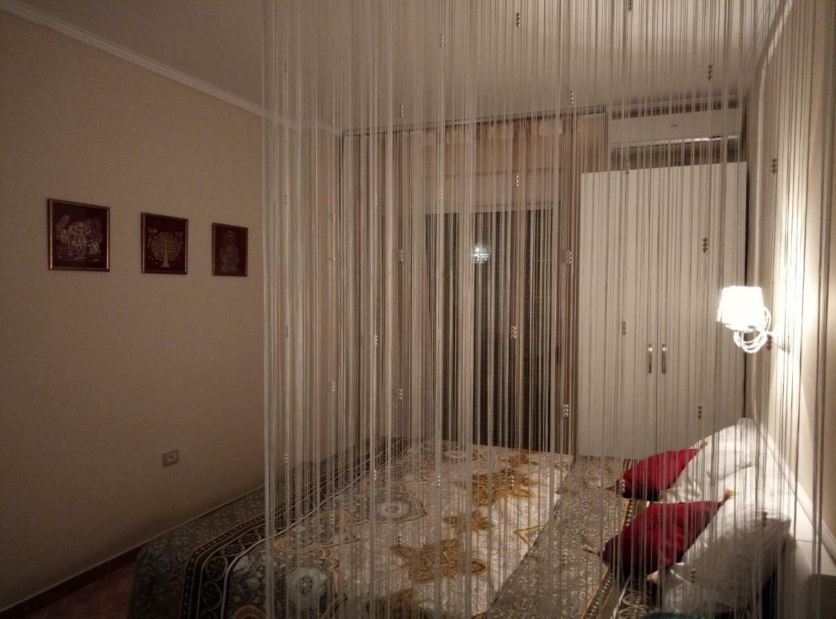אוריקום Elen Apartment - Adults Only מראה חיצוני תמונה